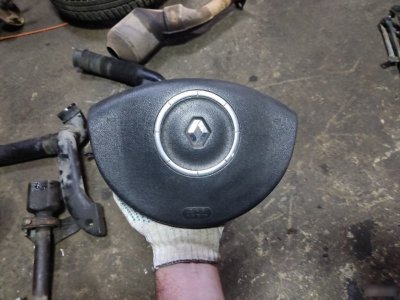 Подушка безопасности в руль Renault Megane 2
