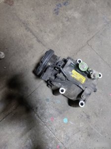 Компрессор кондиционера Ford Fusion