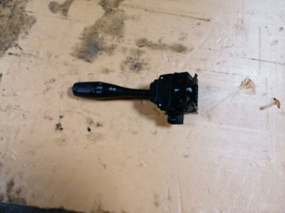 Переключатель поворотов Mitsubishi Lancer 9