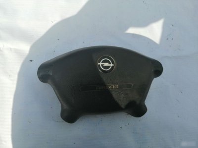 Подушка безопасности в руль Opel Vectra B