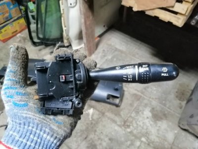 Переключатель дворников Toyota Corolla E120