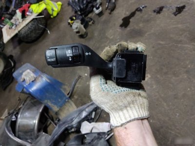 Переключатель поворотов Ford Focus 2
