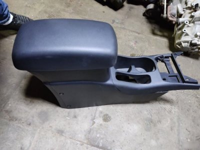 Подлокотник Mitsubishi ASX