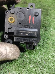 Сервопривод заслонки отопителя Toyota Land Cruiser 2008 200