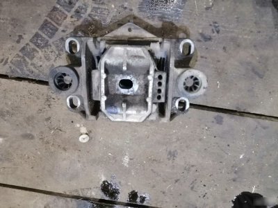 Опора МКПП Ford Mondeo 3
