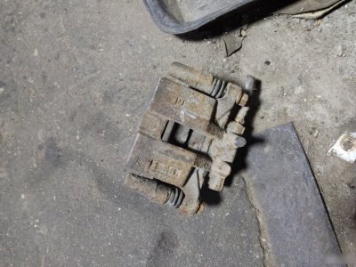 Суппорт тормозной Mitsubishi ASX