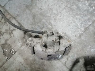 Суппорт тормозной Mitsubishi Lancer 9