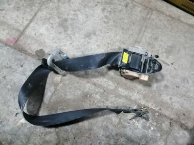 Ремень безопасности Mitsubishi Lancer 9