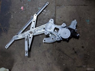 Стеклоподъемник Mitsubishi ASX