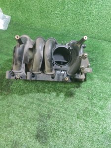 Впускной коллектор Renault logan