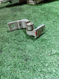 Петля двери Audi A6 2006 C6