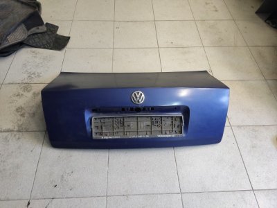 Крышка багажника Volkswagen Passat B5