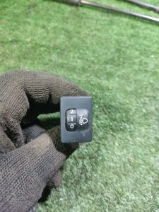 Кнопка корректора фар Toyota Auris