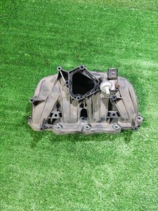 Впускной коллектор Volkswagen Touran