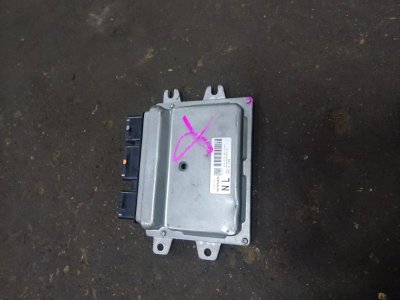 Блок управления двигателем Nissan Bluebird Sylphy