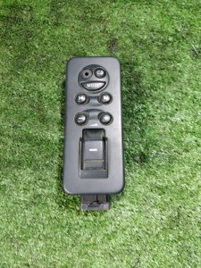 Кнопка стеклоподъемника Land Rover Discovery 2006 3