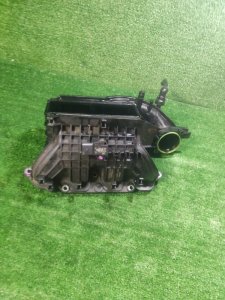Коллектор впускной Volkswagen Golf 1K1