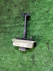 Ограничитель двери Land Rover Discovery 2006 3