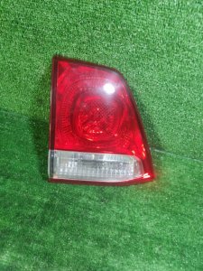 Фонарь внутренний Toyota Land Cruiser 2008 200