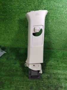 Накладка стойки Toyota Land Cruiser 2008 200