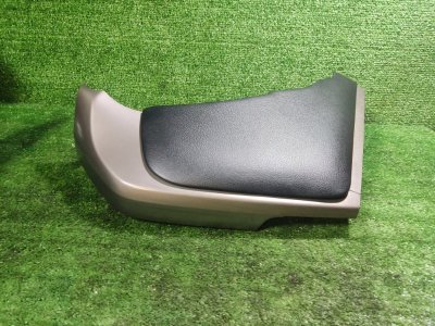 Накладка центральной консоли Toyota Land Cruiser 2008 200