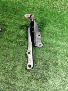 Петля капота Toyota Land Cruiser 2008 200