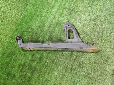 Планка крепления замка капота Toyota Land Cruiser 2008 200