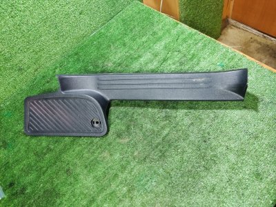 Накладка порога Toyota Land Cruiser 2008 200