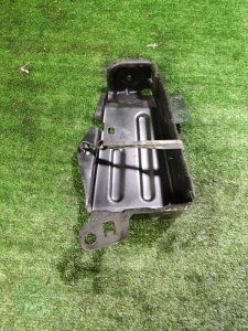 Площадка под домкрат Toyota Land Cruiser 2008 200