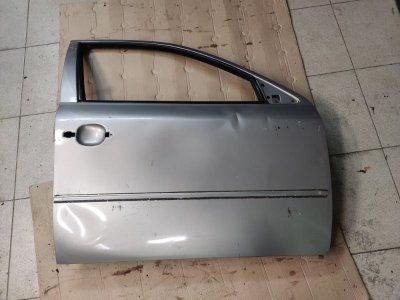 Дверь передняя правая Skoda Octavia A4