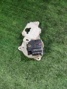 Сервопривод заслонки отопителя Toyota Land Cruiser 2008 200