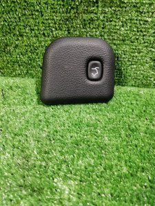 Кнопка открывания багажника Jeep Grand Cherokee 2012 WK2