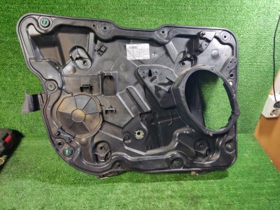 Стеклоподъемник Jeep Grand Cherokee 2012 WK2