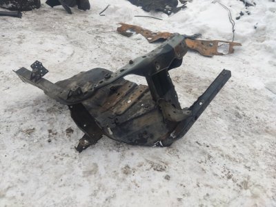 Кузовной брызговик Toyota Land Cruiser 2008 200