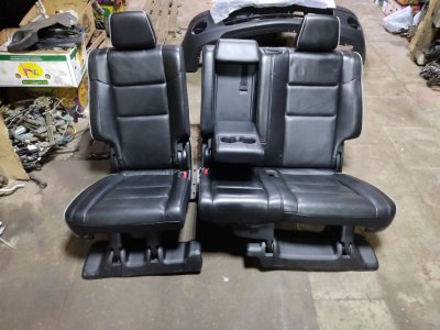 Задние сидения Jeep Grand Cherokee 2012 WK2
