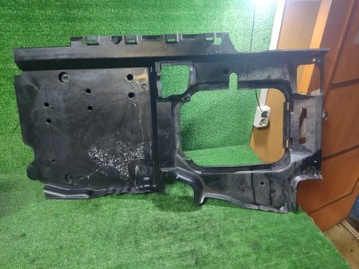 Пол багажника Jeep Grand Cherokee 2012 WK2