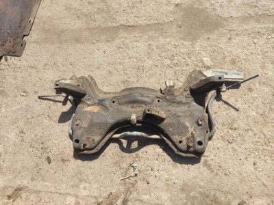 Подрамник Peugeot 206 2008