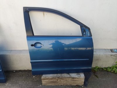 Дверь передняя правая Volkswagen Polo 2006 4
