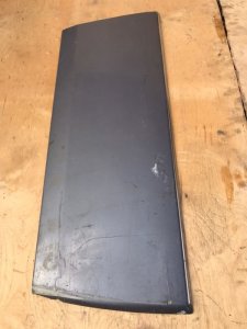 Накладка двери Mercedes W124 1993 250D