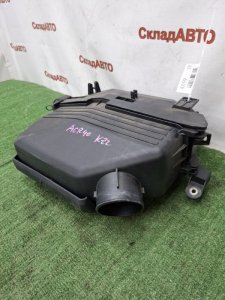 Корпус воздушного фильтра Toyota Estima 2003 ACR40W