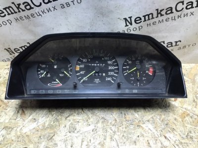 Щиток приборов Mercedes W124 1989 E260