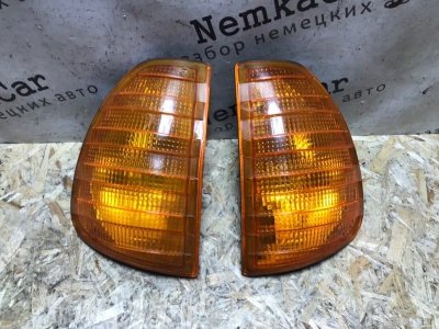 Поворотник Mercedes w123 1980 Седан