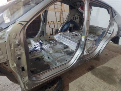 Центральная стойка с частью порога HAVAL F7X 2022