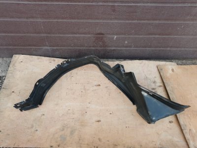 Подкрылок Mercedes W124 1993 300CE