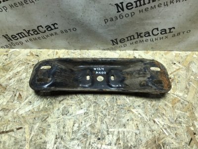Кронштейн КПП Mercedes W124 1993 300CE