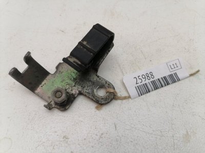 Крепление проводки Volkswagen Transporter T4