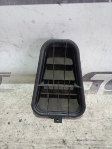 Решетка вентиляционная Audi A4 2006 B7