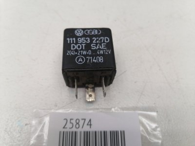 Реле поворотов Audi 80 N21