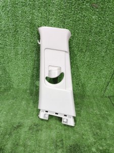 Обшивка центральной стойки Geely Coolray 2023 SХ11