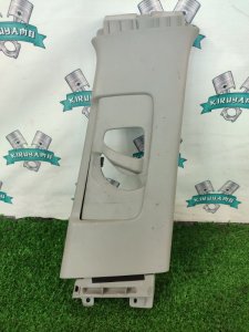 Накладка на стойку кузова Toyota Verso 2009 ZGR21L-GRXEPW